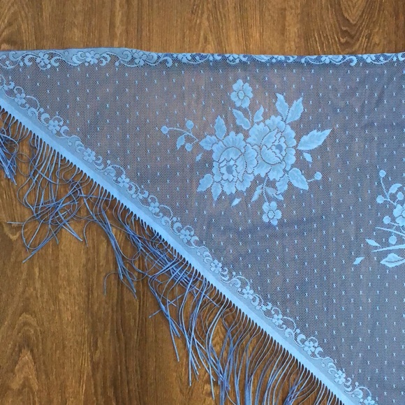 Vintage Lace/Fringe Beach Sarong - Picture 15 of 16